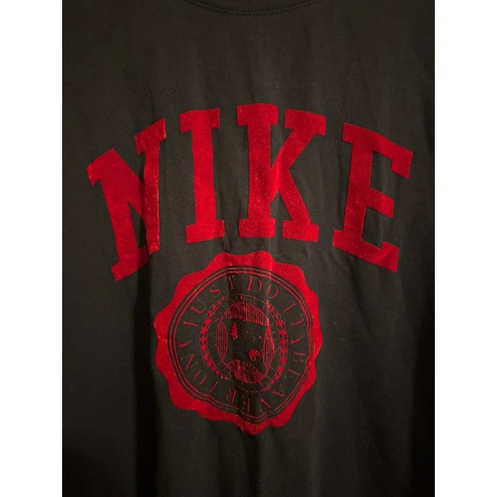 Nike Black Red Athletic College Style T Shirt‎ Mens Size XL just do it